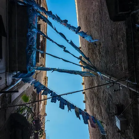 Gæstehus Art Nel Cuore Di Napoli